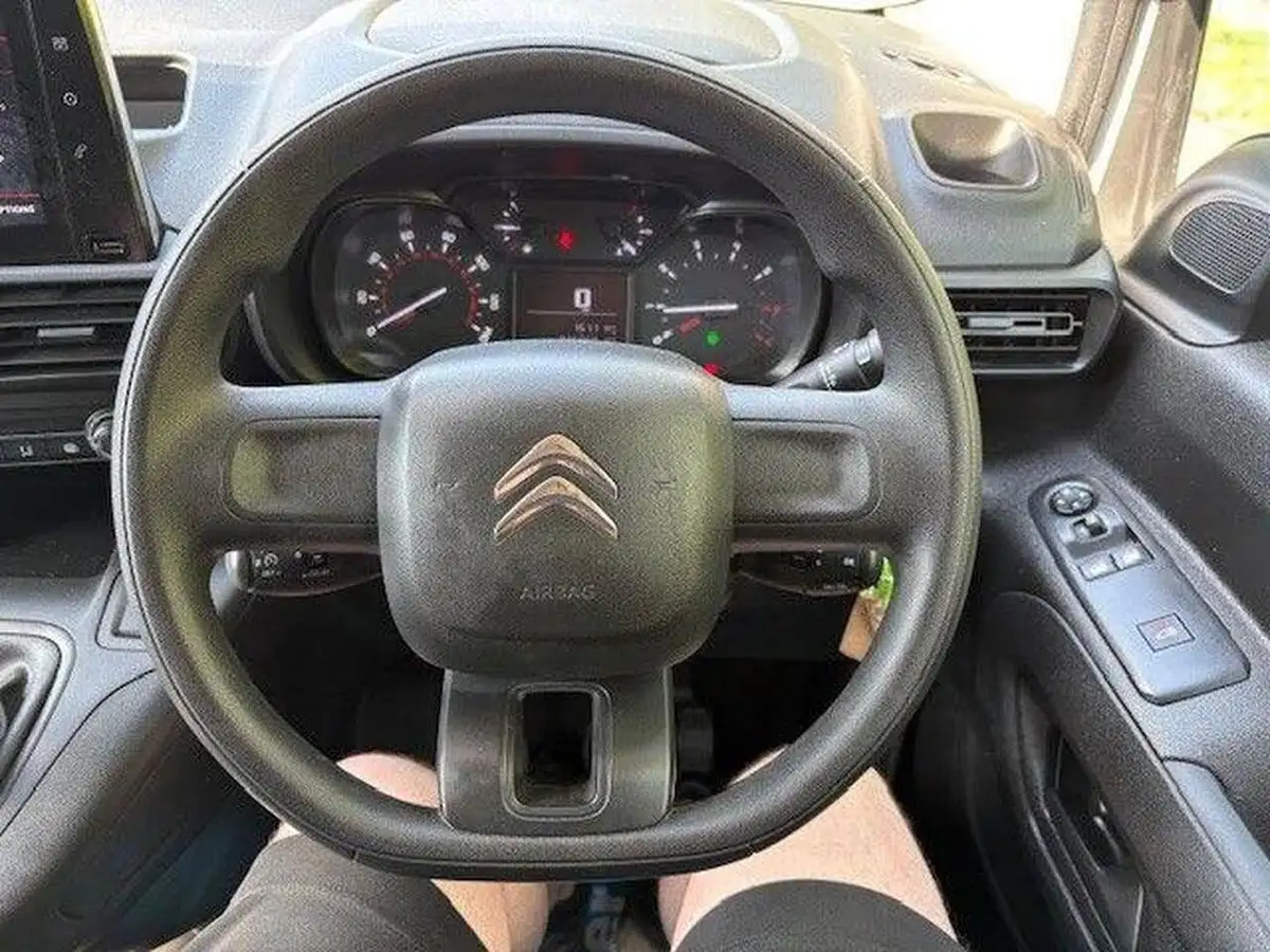 2020-citroen-berlingo-15bluehdi-950-enterprise-100pseu6dt-e-ss-panel-big-10