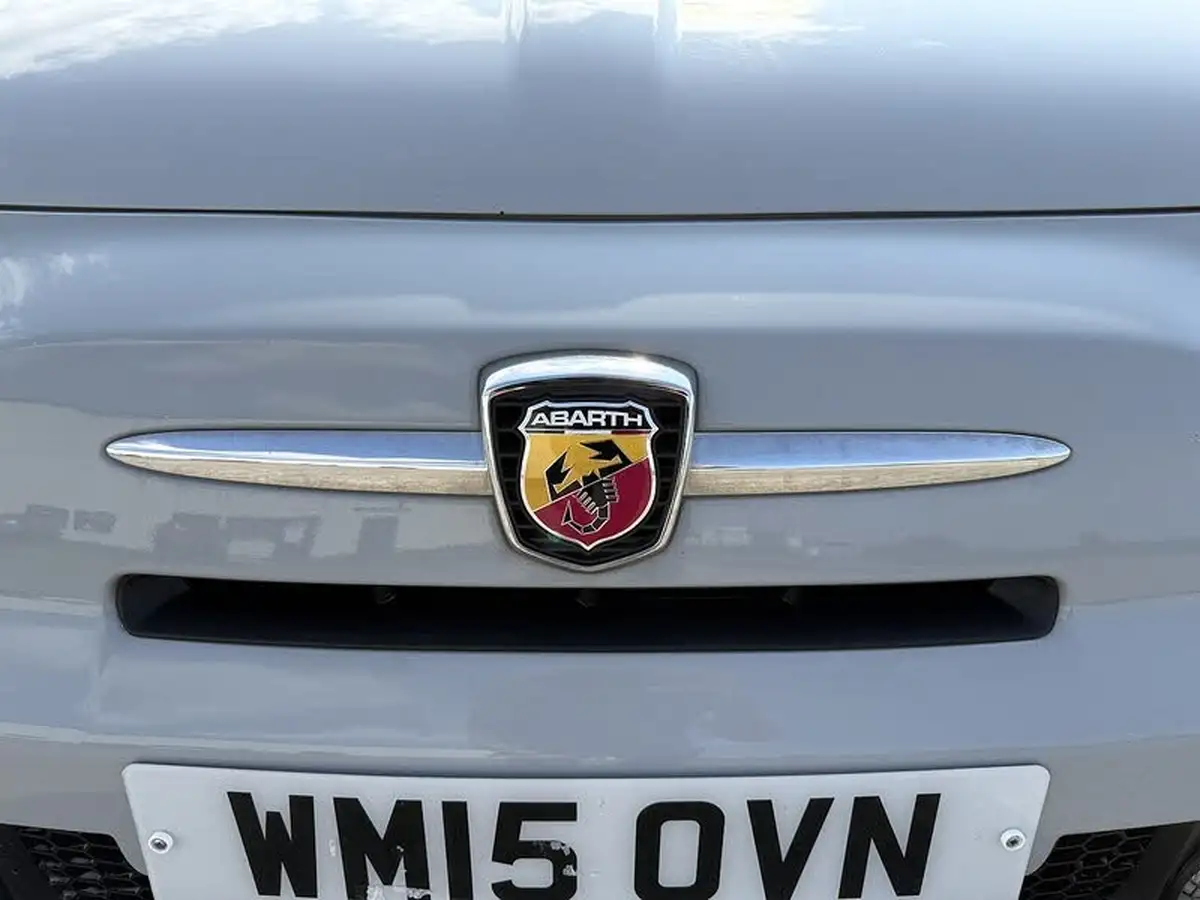 2015-abarth-500-14-big-10