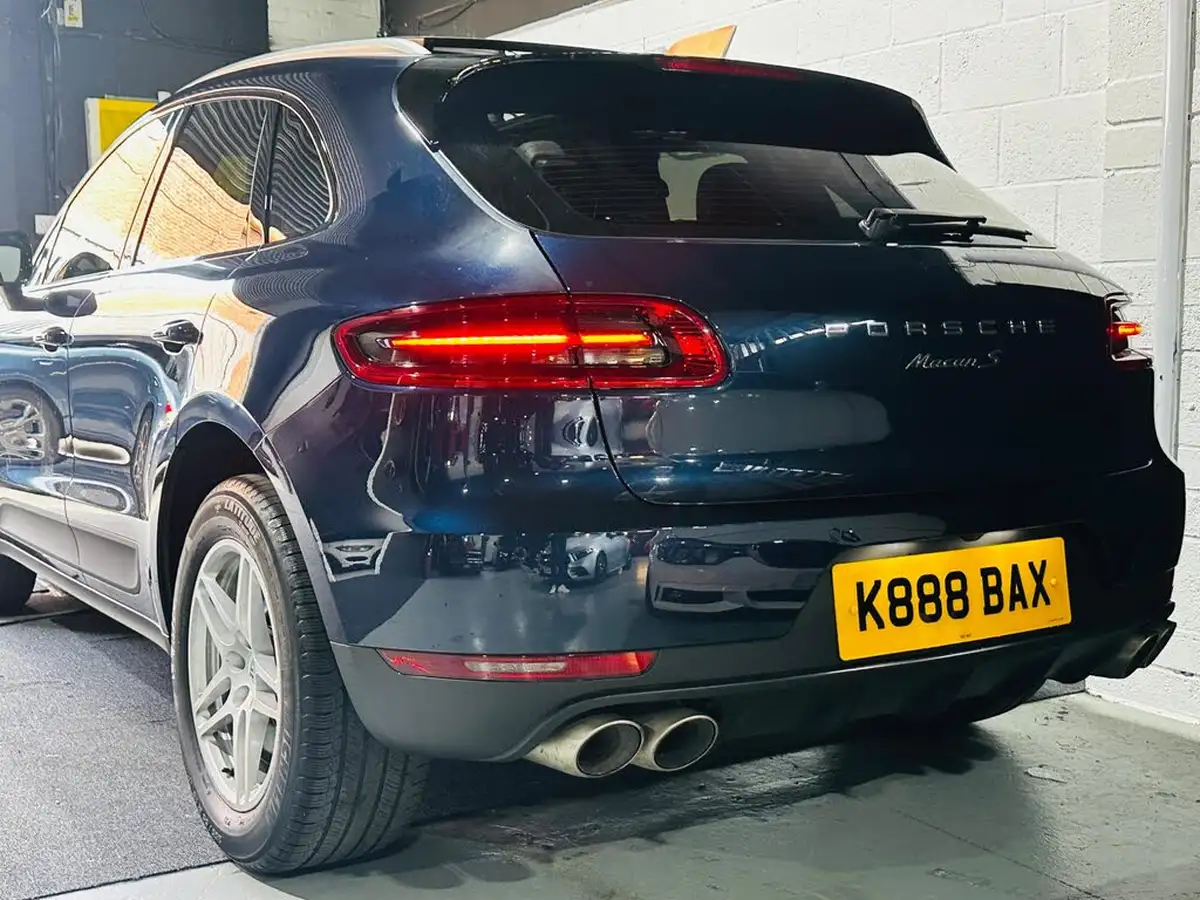 2016-porsche-macan-30td-s-big-16