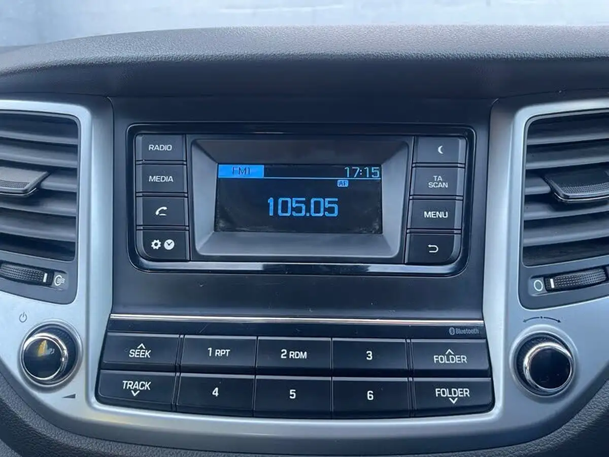 2017-hyundai-tucson-17crdi-blue-drive-se-141ps-dct-big-19