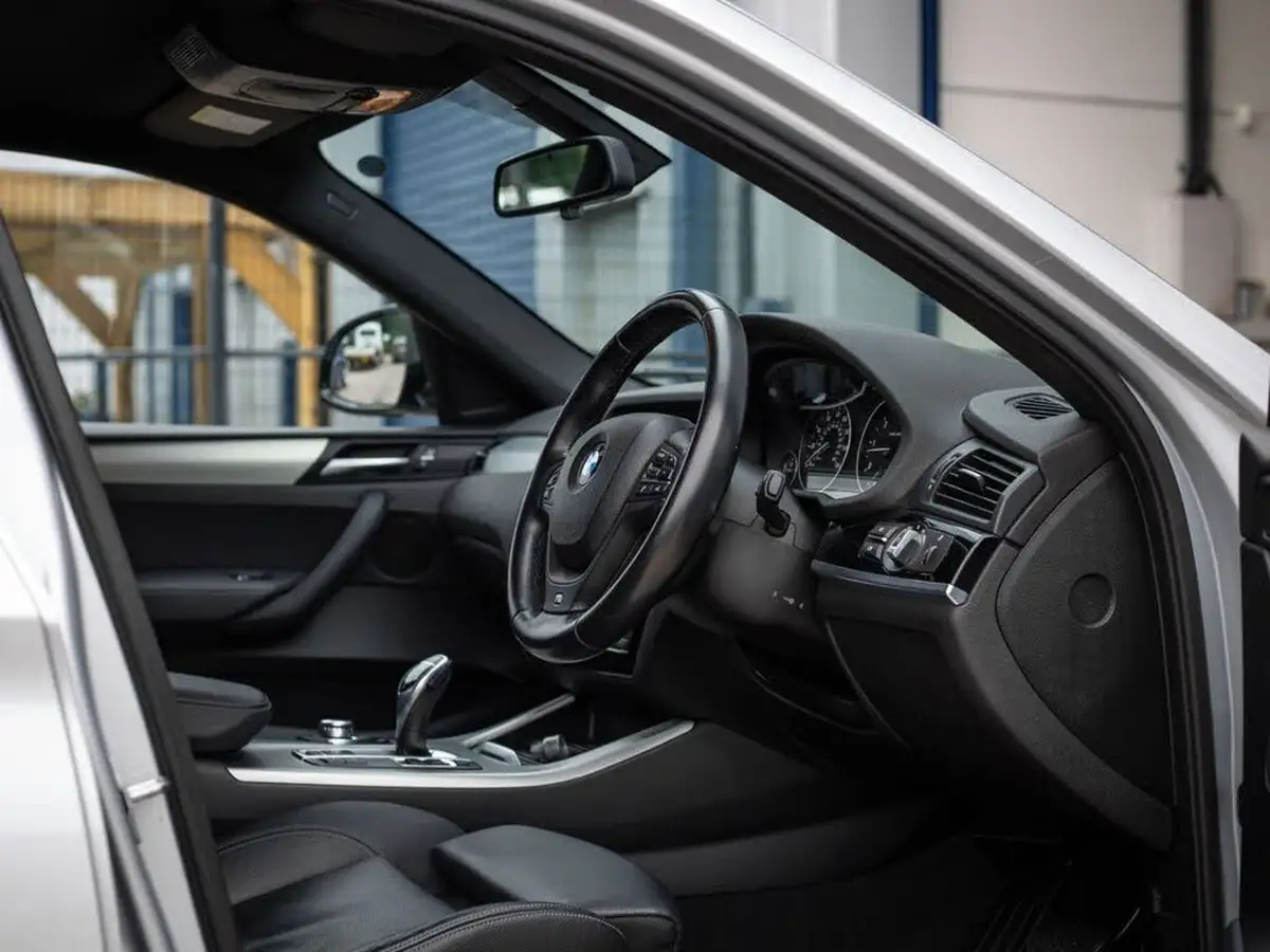 2016-bmw-x4-30td-xdrive30d-m-sport-big-16
