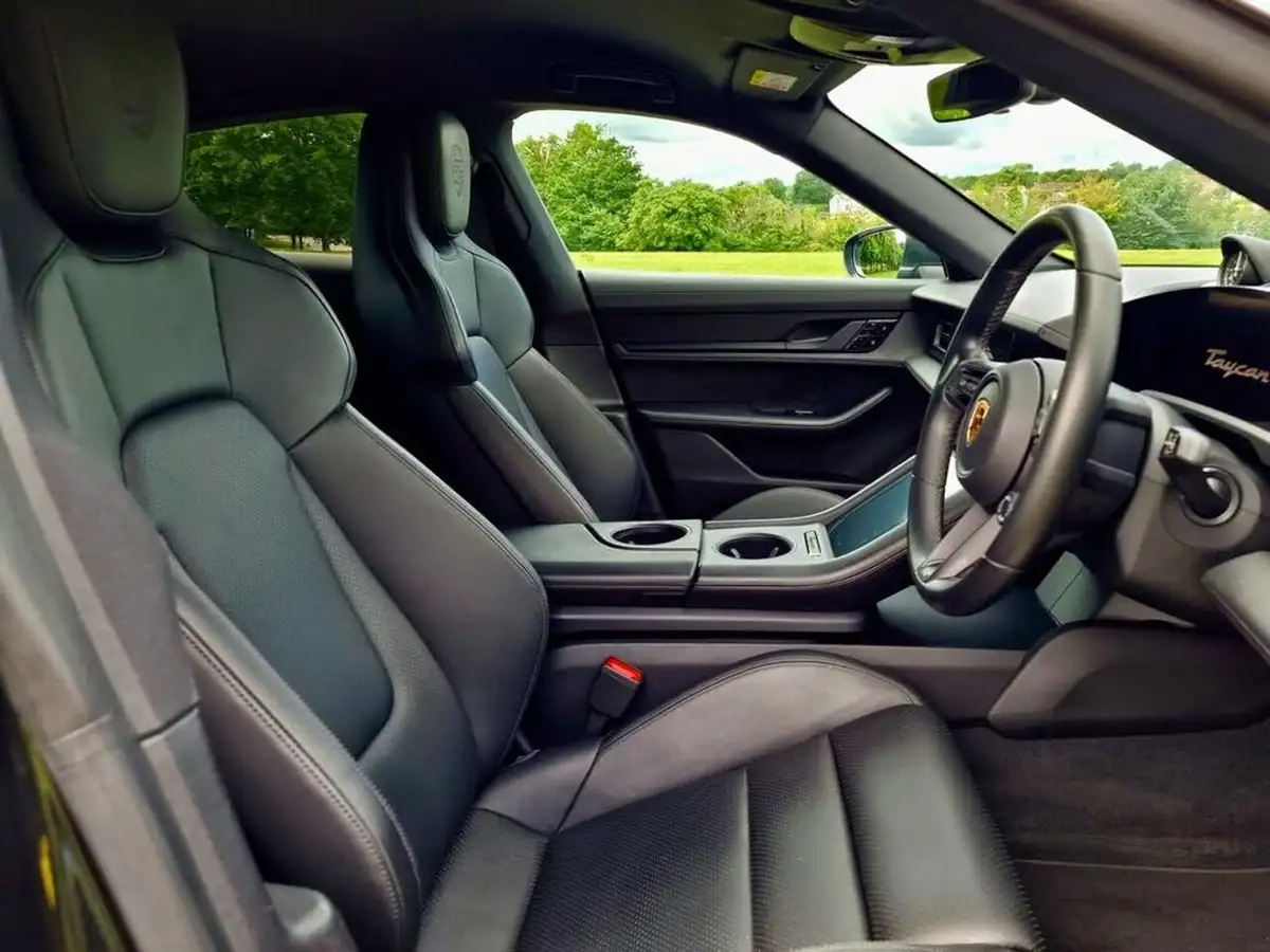 2021-porsche-taycan-e-4s-571ps-performance-battery-plus-big-6