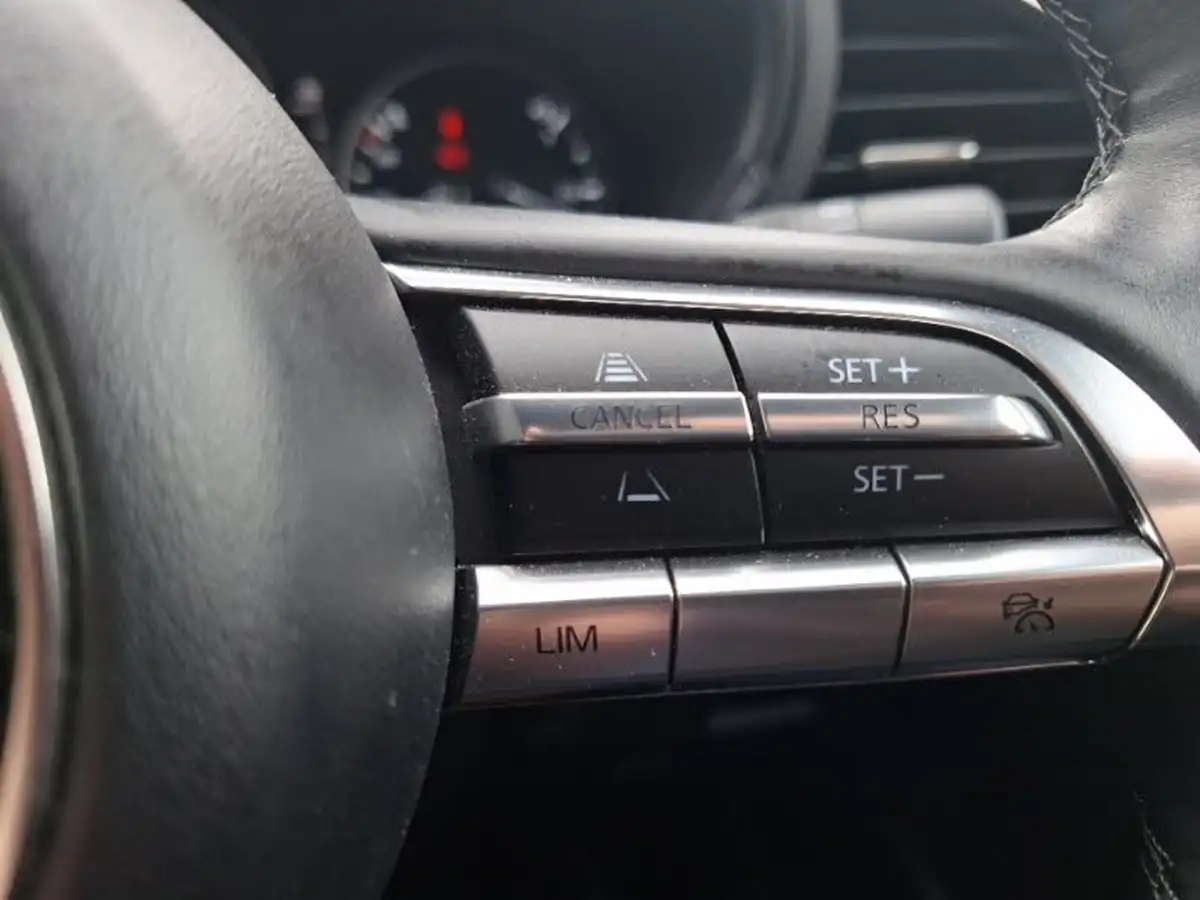 2022-mazda-mazda3-20-gt-sport-tech-edition-186ps-hatchback-5d-big-13
