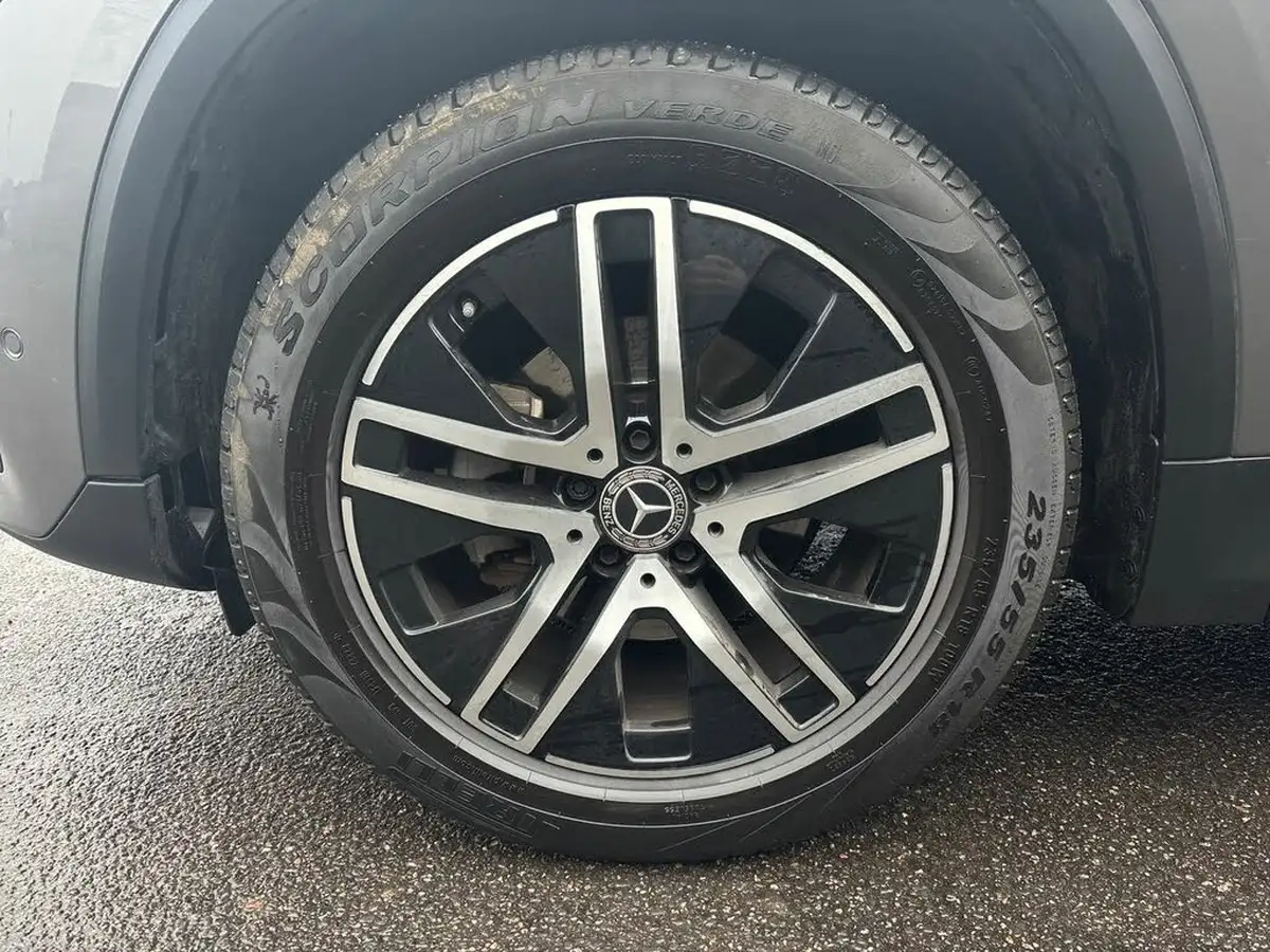 2022-mercedes-benz-gla-class-13-gla-180-sport-executive-big-7