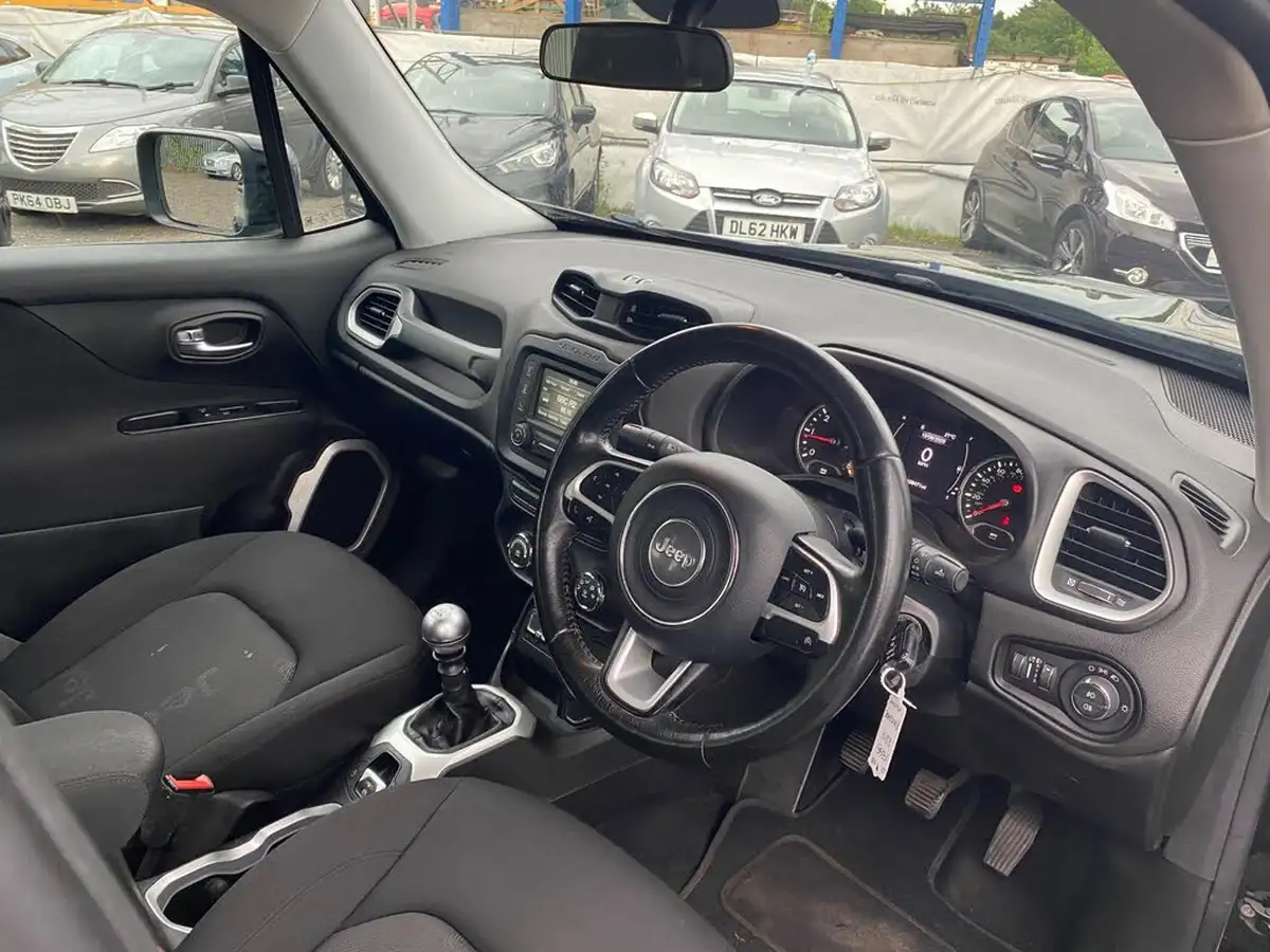 2016-jeep-renegade-16-multijet-ii-longitude-ss-big-13
