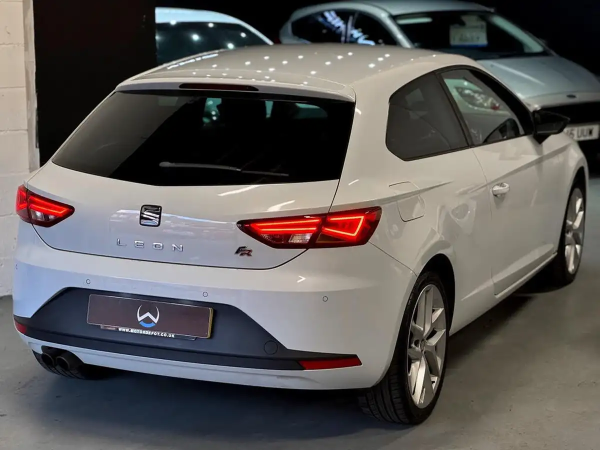 2013-seat-leon-14-fr-tech-pack-ss-sportcoupe-3d-big-14