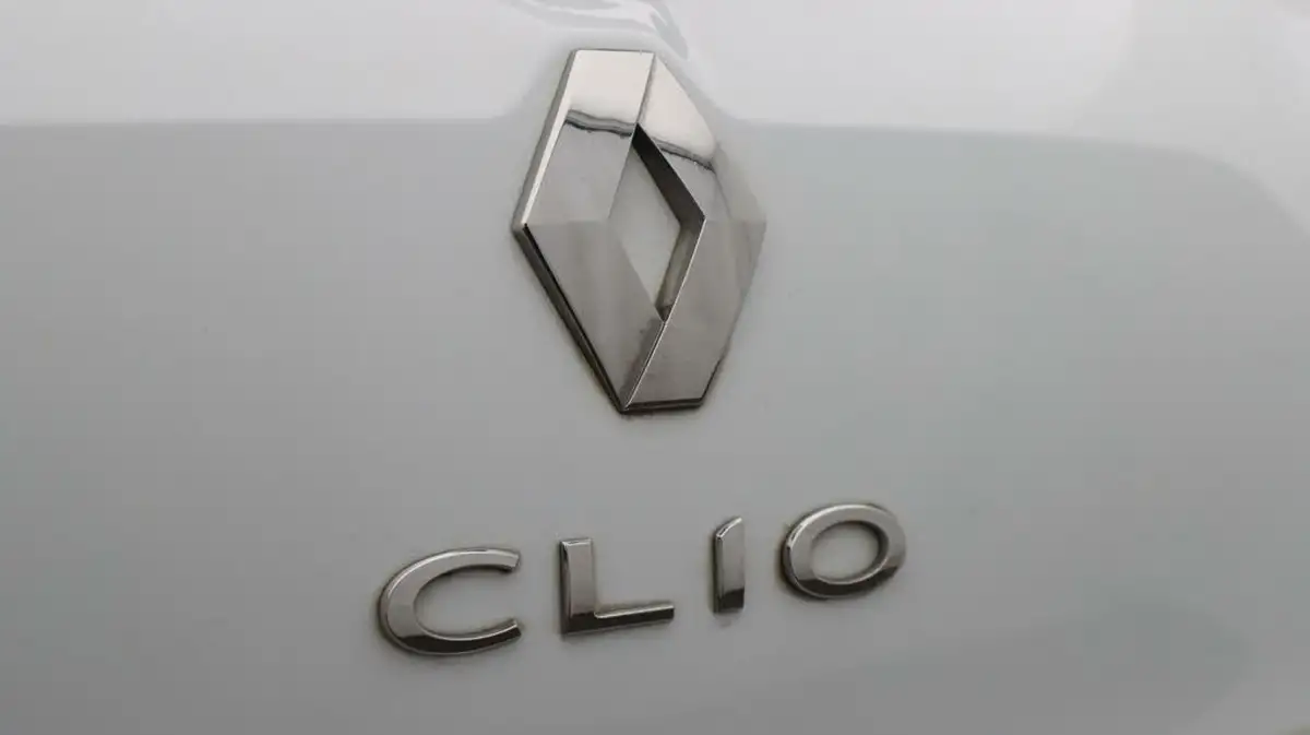 2018-renault-clio-12-dynamique-nav-big-21