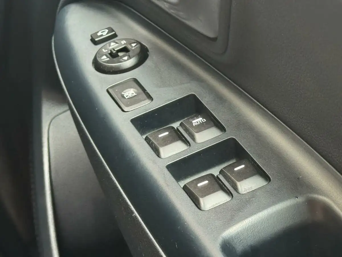 2017-kia-rio-14-4-big-20