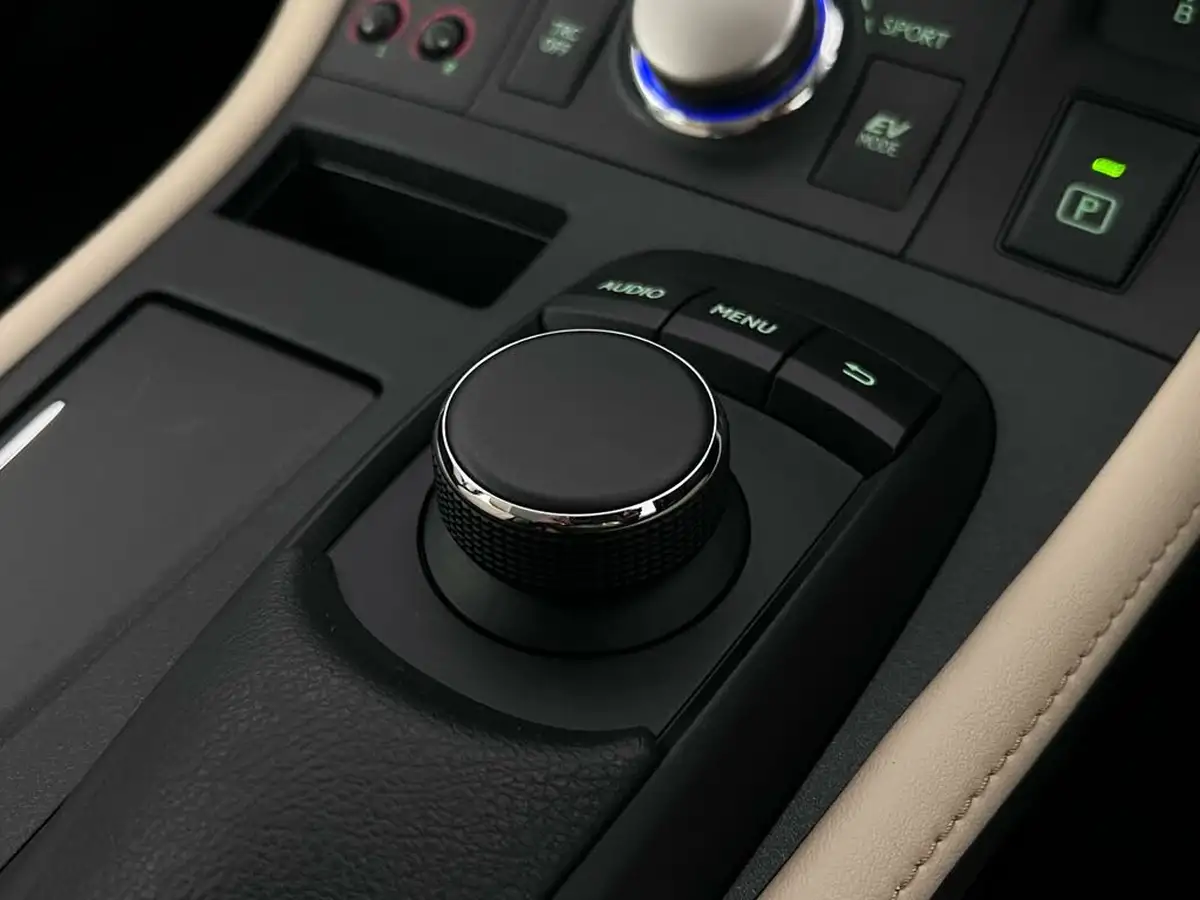 2016-lexus-ct-200h-18-luxury-sun-big-33