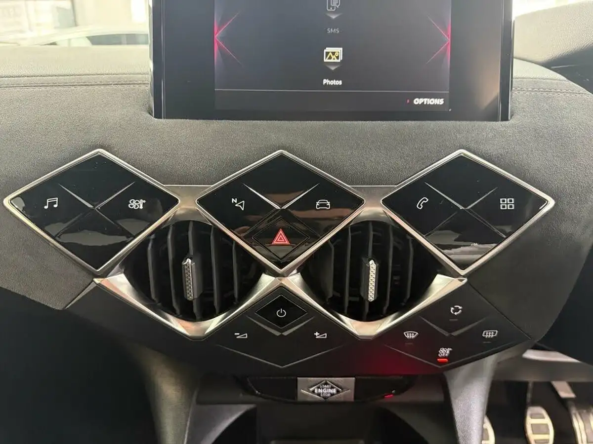 2019-ds-ds-3-crossback-12-puretech-performance-line-100ps-big-45