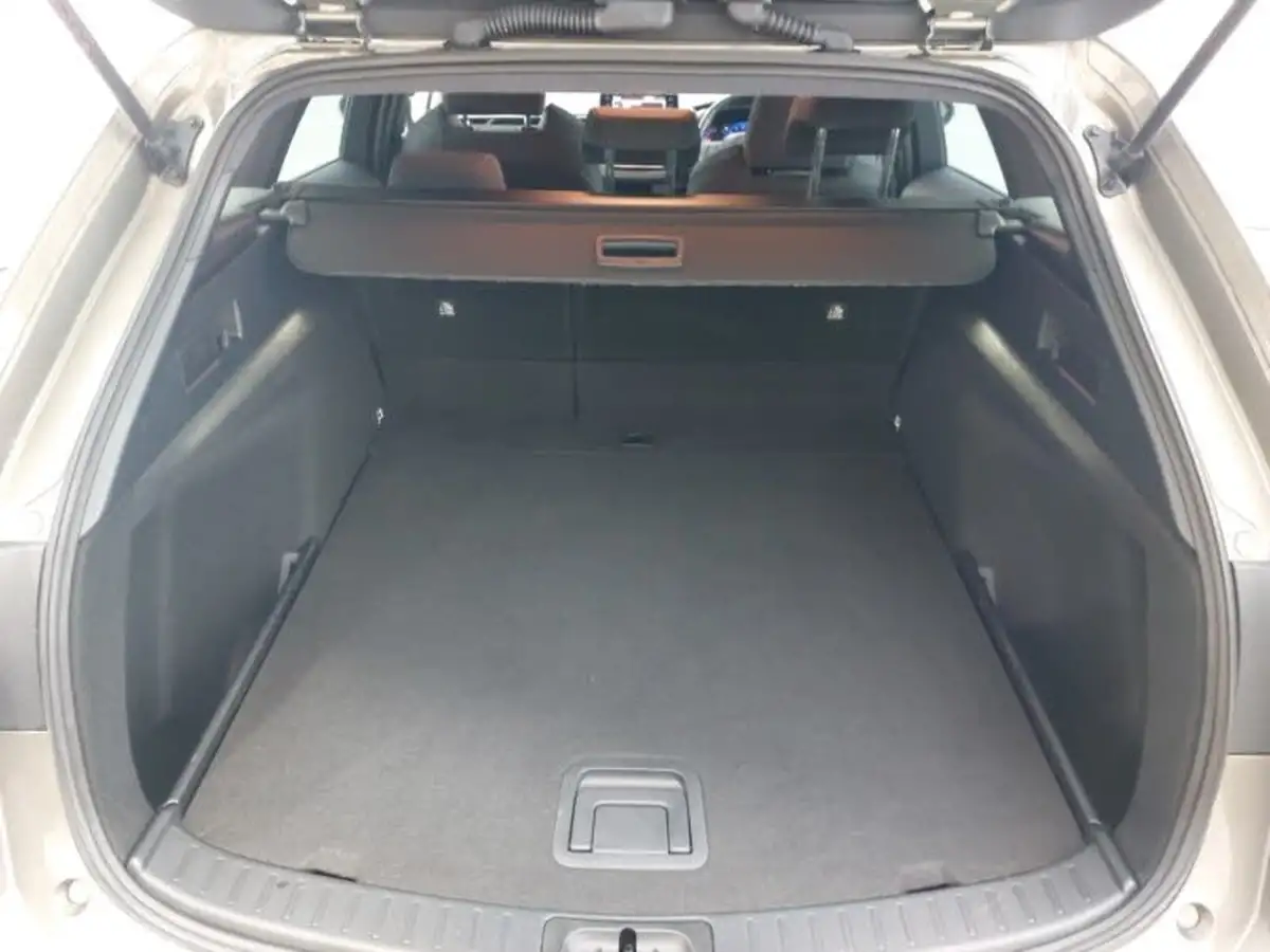 2022-suzuki-swace-18-sz5-big-7
