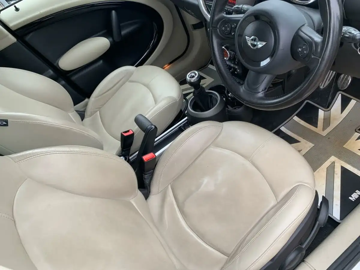 2011-mini-countryman-16-cooper-s-190bhp-all4-big-20