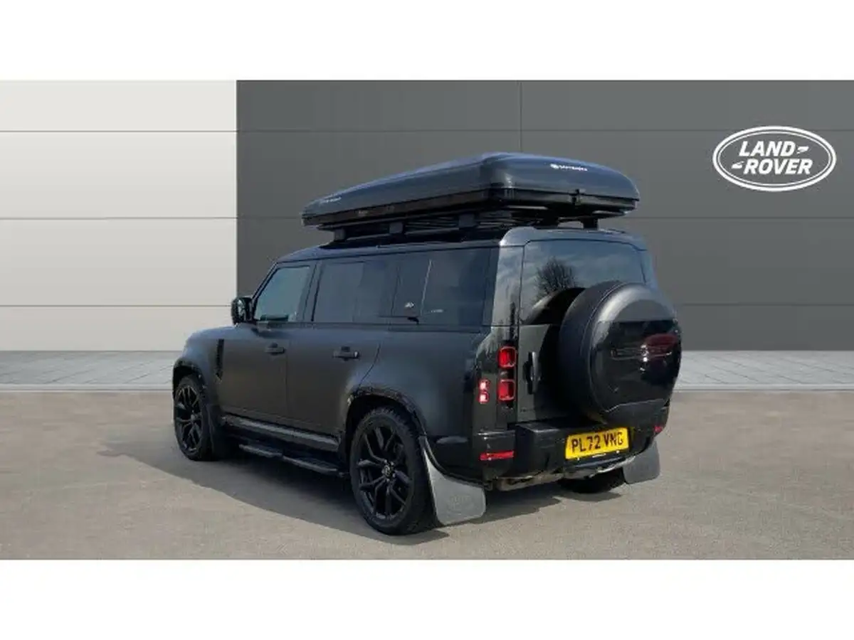 2022-land-rover-110-defender-30-d250-xs-edition-big-1