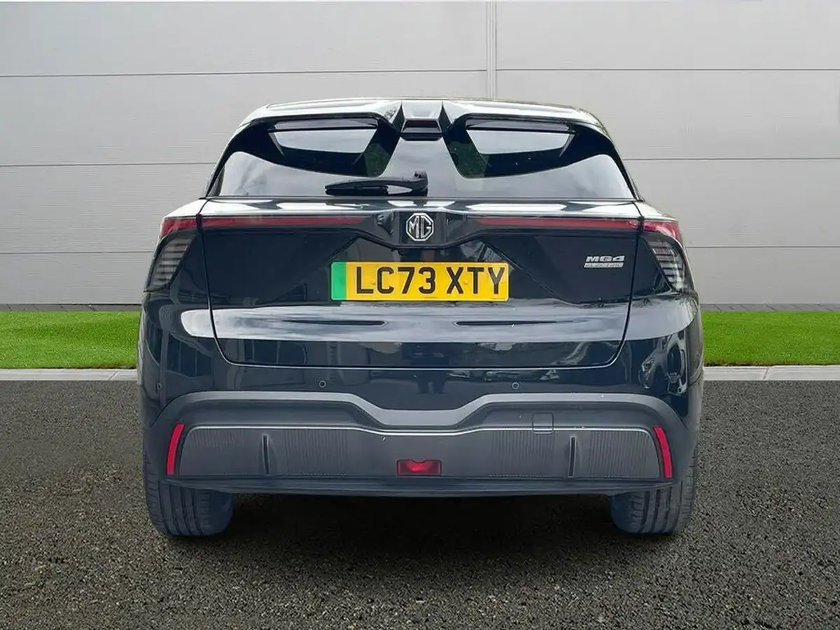 2023-mg-mg4-e-trophy-ev-203ps-long-big-5