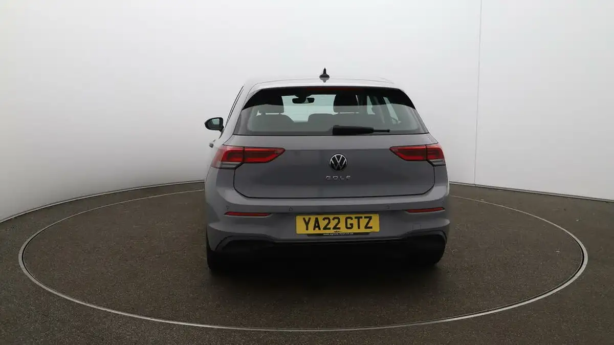 2022-volkswagen-golf-20tdi-life-hatchback-big-50