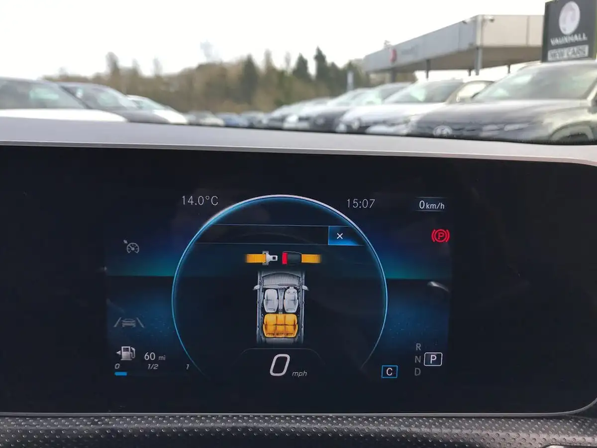 2019-mercedes-benz-a-class-15d-a180d-amg-line-executive-hatchback-5d-7g-dct-big-24