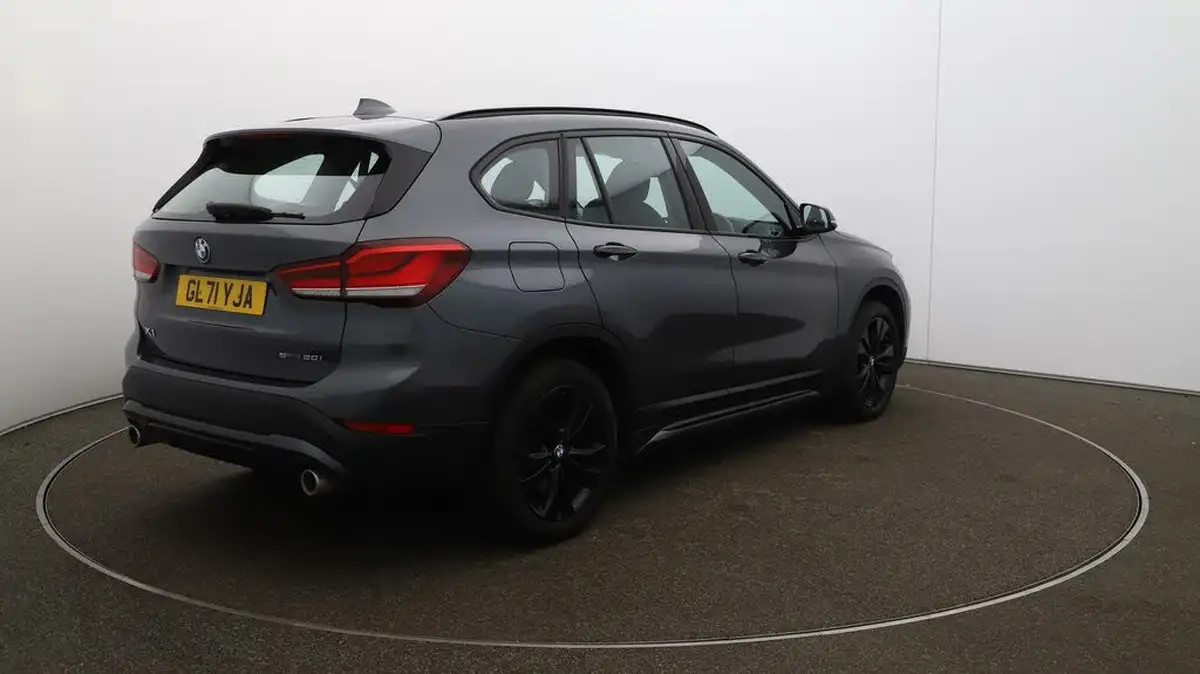 2021-bmw-x1-20-sdrive20i-sport-big-7