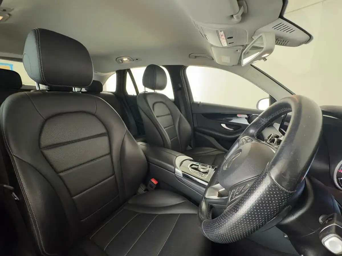 2018-mercedes-benz-glc-class-21d-glc220d-urban-edition-big-26