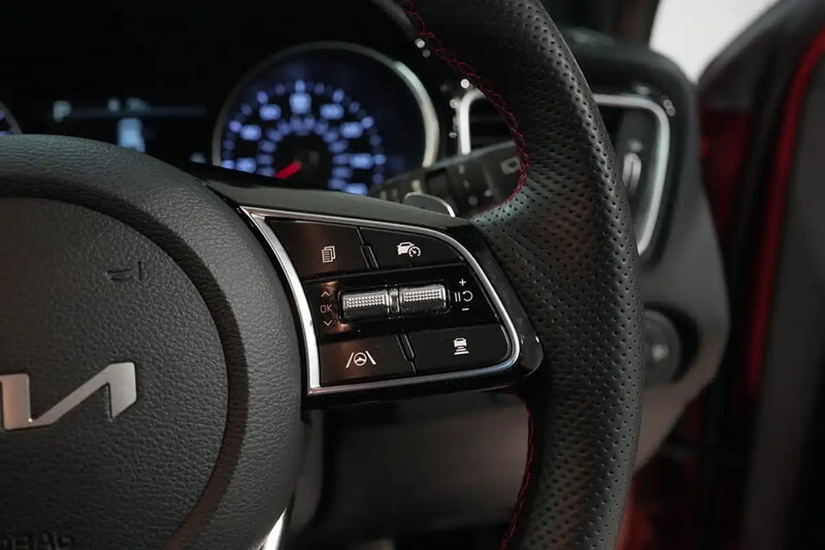 2021-kia-pro-ceed-16-t-gdi-gt-big-30