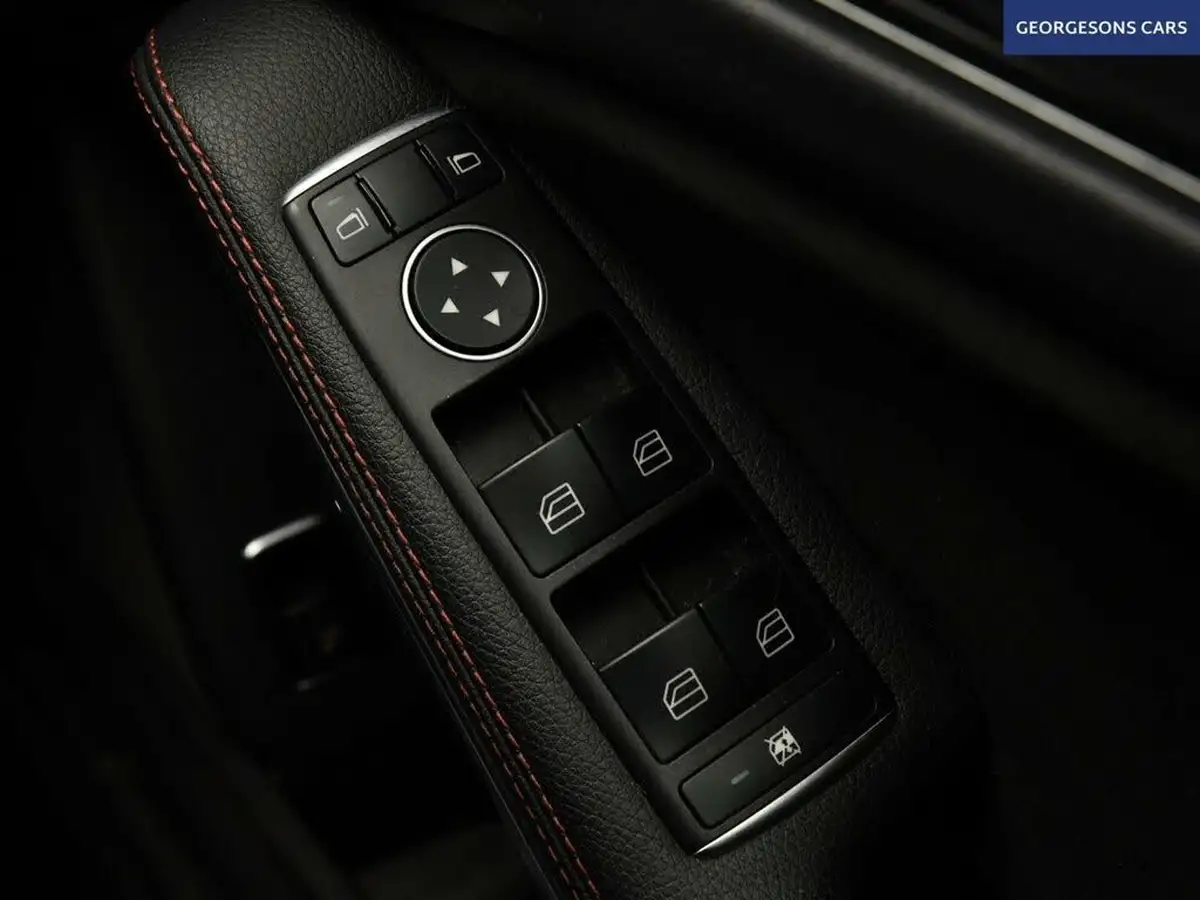 2015-mercedes-benz-gla-class-21d-gla-200d-amg-line-ss-big-42