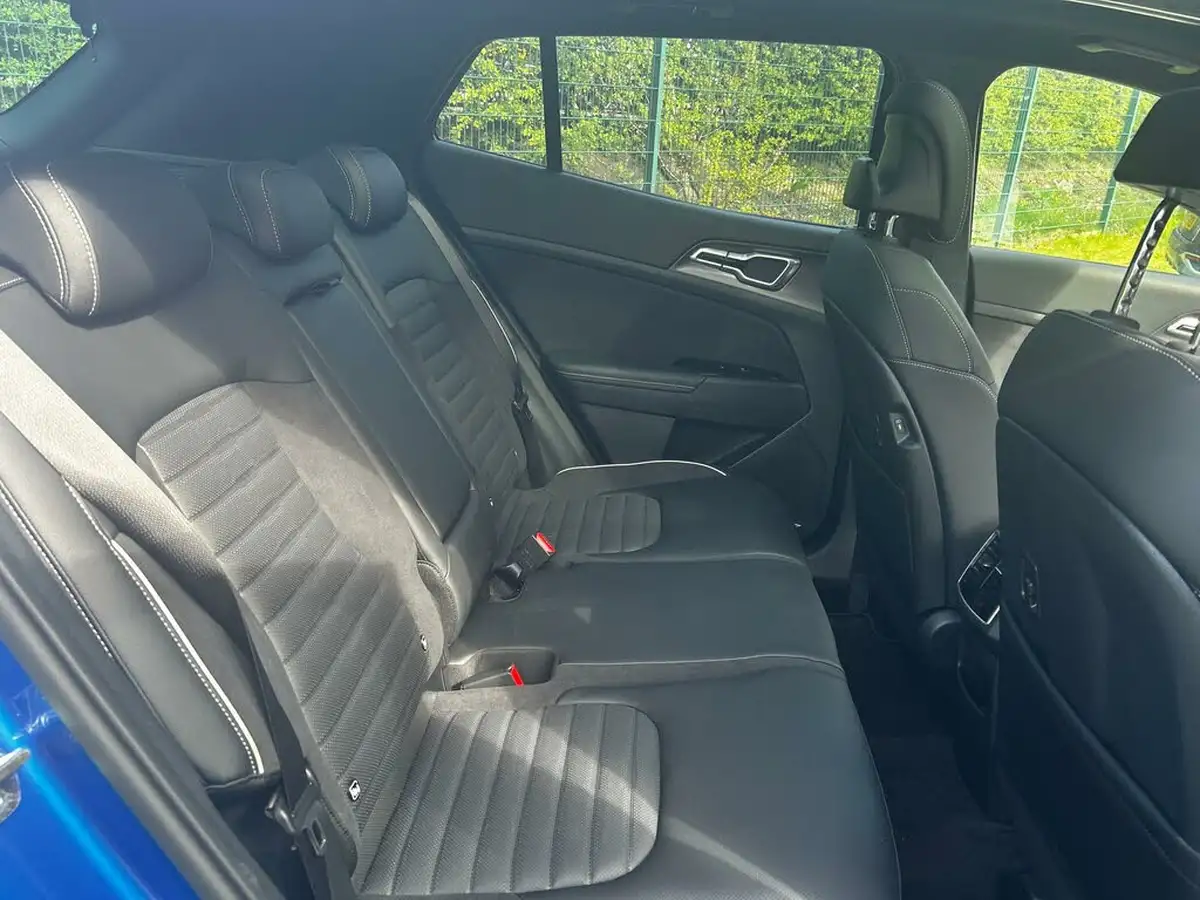 2024-kia-sportage-16-t-gdi-gt-line-s-207bhp-hev-auto-big-10