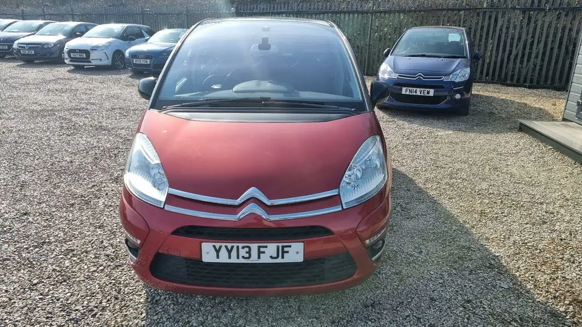 2013-citroen-c4-picasso-20hdi-platinum-big-1