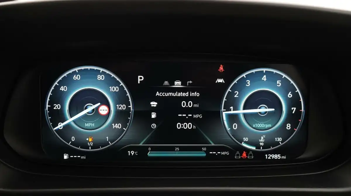 2022-hyundai-bayon-10-t-gdi-premium-100ps-dct-big-10