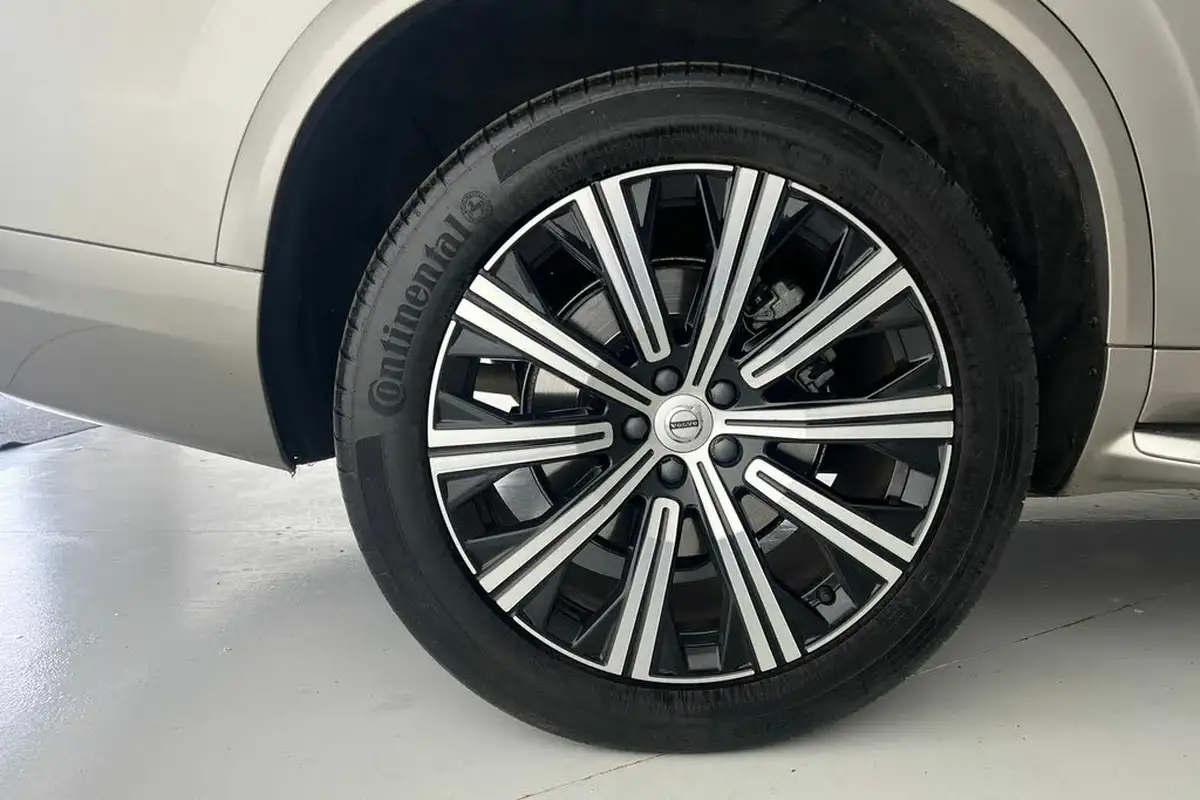 2021-volvo-xc90-20td-b5-inscription-big-22