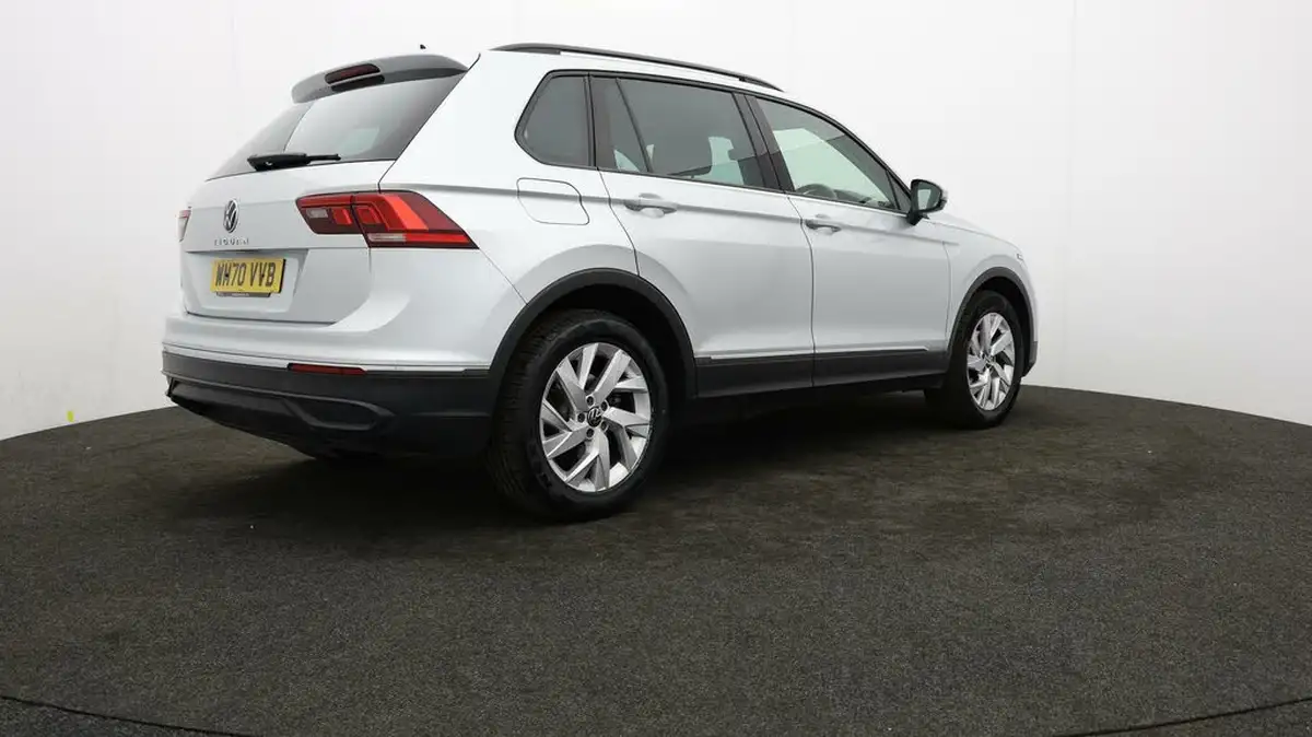 2021-volkswagen-tiguan-15-tsi-life-150ps-dsg-big-6
