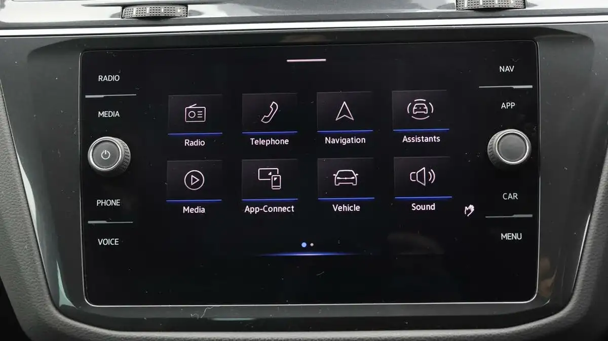 2021-volkswagen-tiguan-15-tsi-life-150ps-dsg-big-10