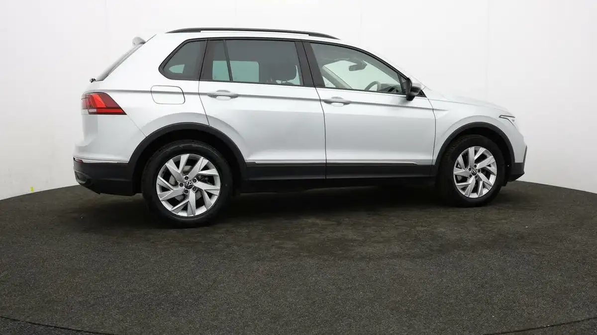 2021-volkswagen-tiguan-15-tsi-life-150ps-dsg-big-28