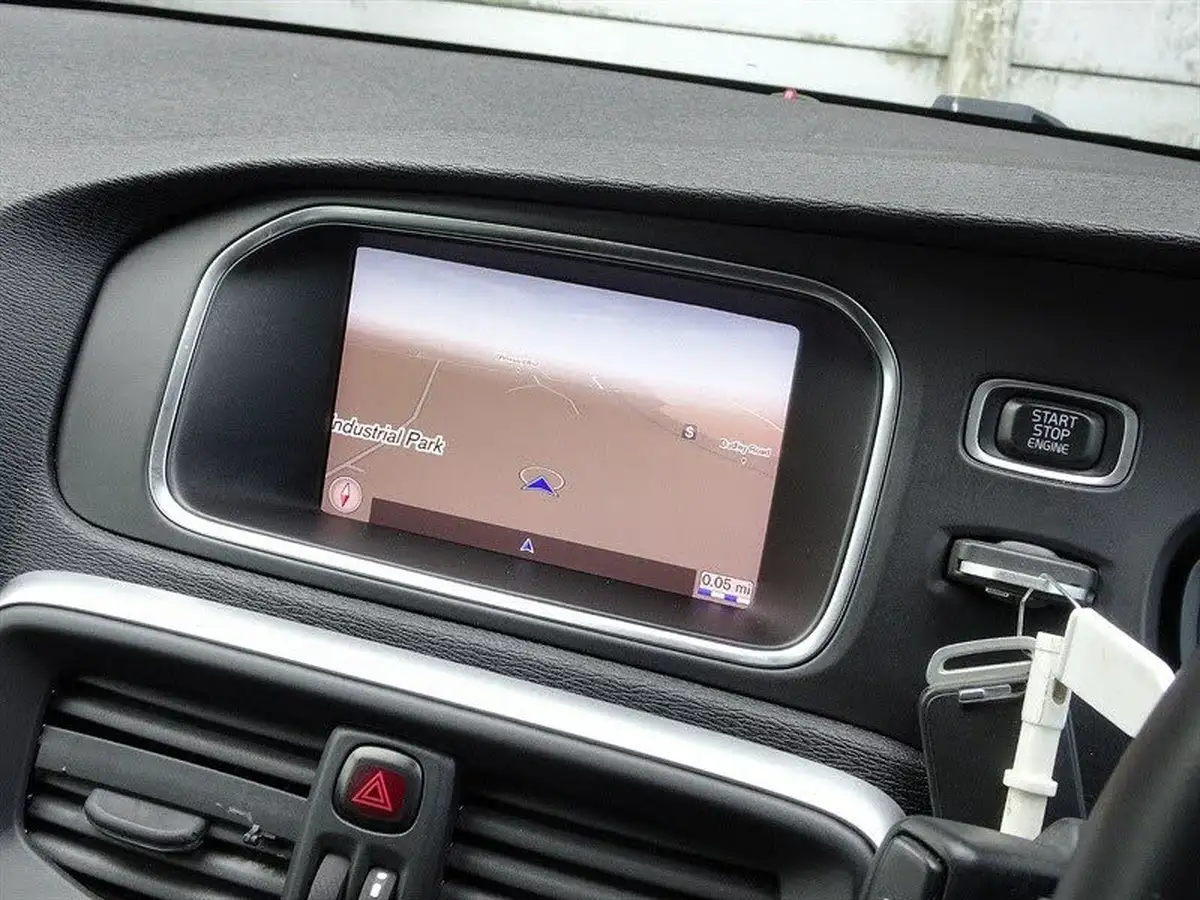 2018-volvo-v40-20td-d4-inscription-geartronic-big-26