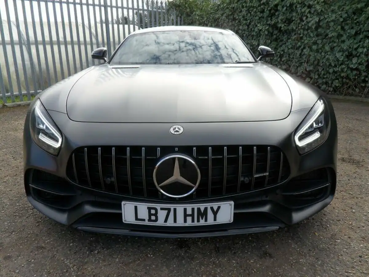 2021-mercedes-benz-amg-40-gt-night-edition-coupe-big-24