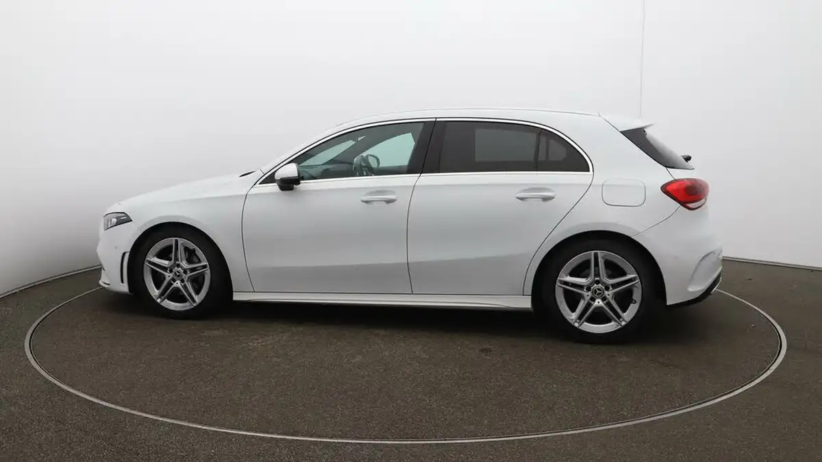 2019-mercedes-benz-a-class-15d-a180d-amg-line-executive-hatchback-5d-7g-dct-big-48