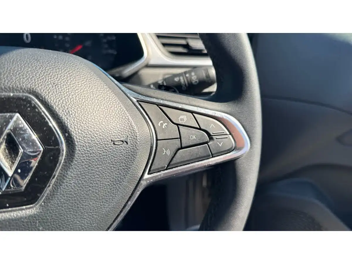 2022-renault-captur-13-tce-iconic-edition-edc-auto-big-29