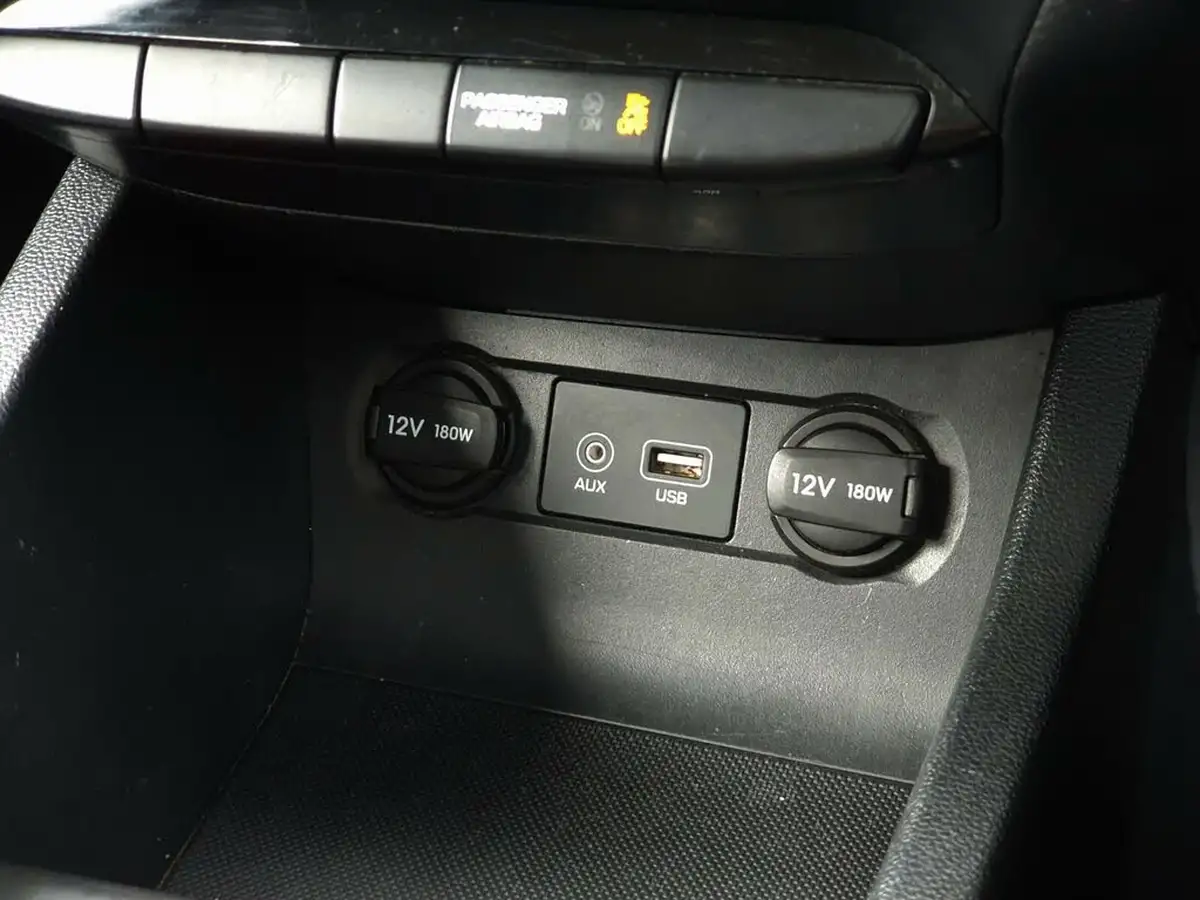 2015-hyundai-i20-14crdi-se-hatchback-5d-big-19