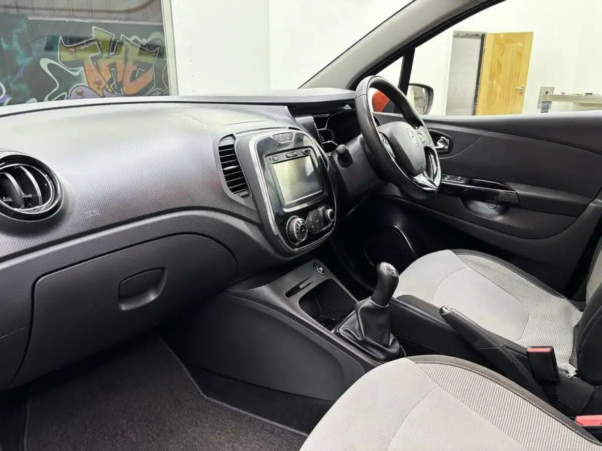 2015-renault-captur-15dci-dynamique-90bhp-energyss-big-11