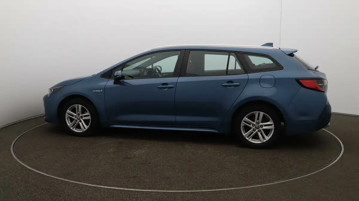 2022-toyota-corolla-18-vvt-i-icon-tech-spare-wheel-touring-sports-5d-big-52