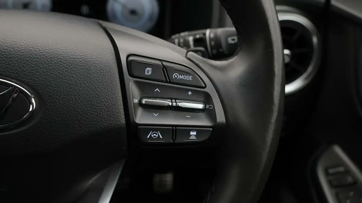 2022-hyundai-kona-e-premium-204ps-64kwh-7kw-obc-big-26