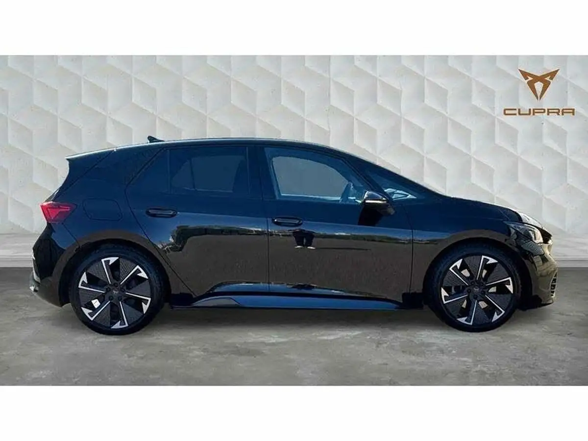 2024-cupra-born-e-vz-big-3