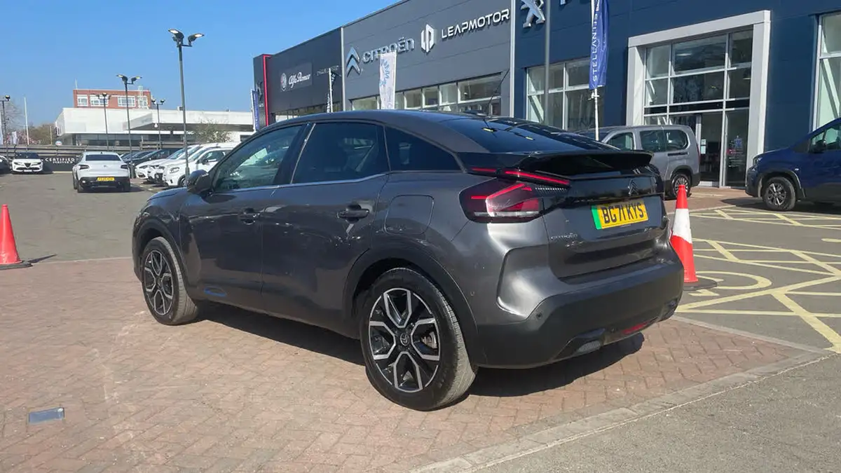2021-citroen-c4-e-shine-plus-big-4