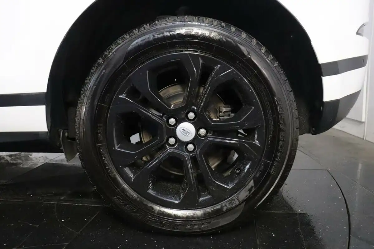 2020-land-rover-range-rover-evoque-20-d150-s-big-38