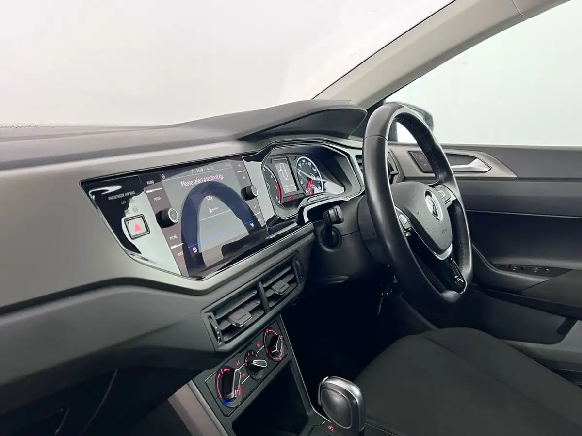 2021-volkswagen-polo-10-tsi-match-dsg-big-12