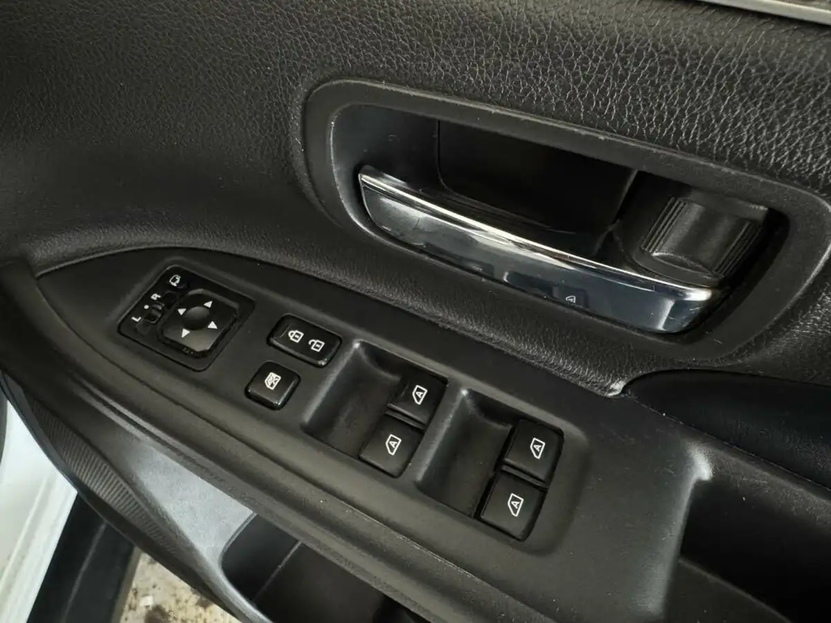 2019-mitsubishi-outlander-20-exceed-big-18