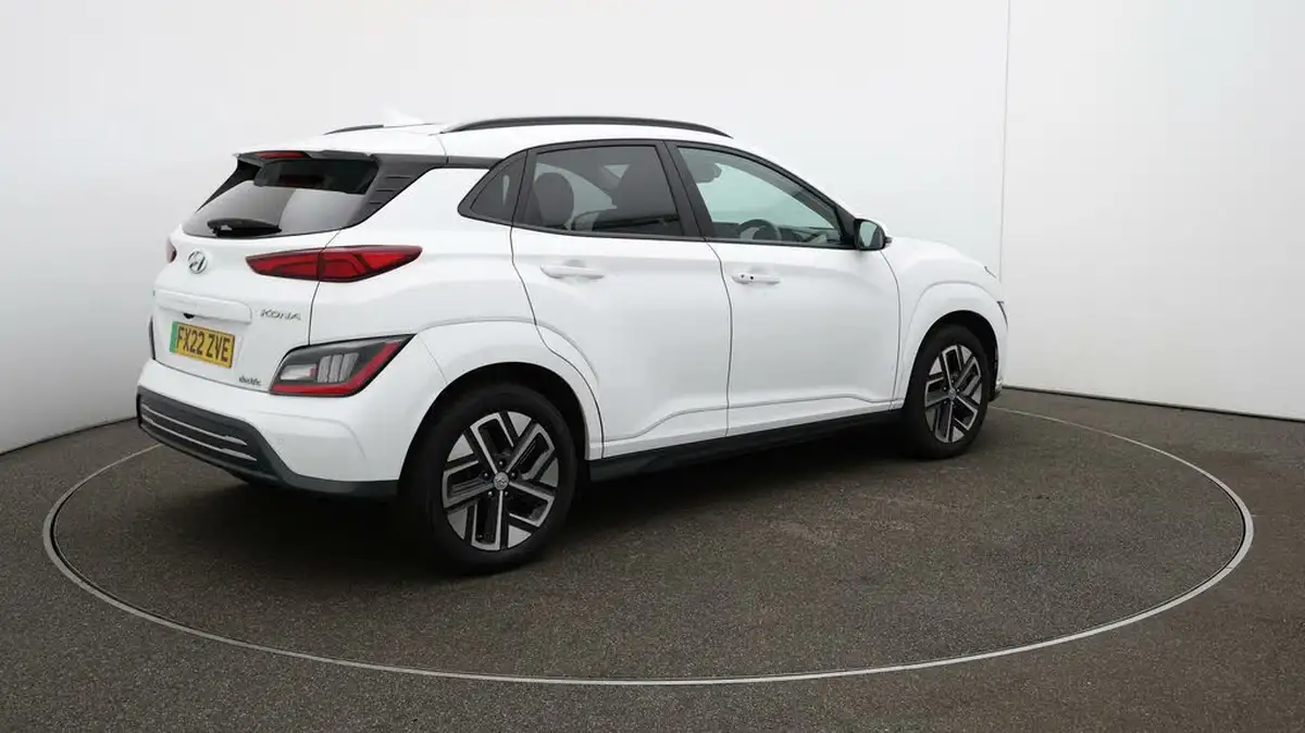 2022-hyundai-kona-e-premium-204ps-64kwh-7kw-obc-big-47