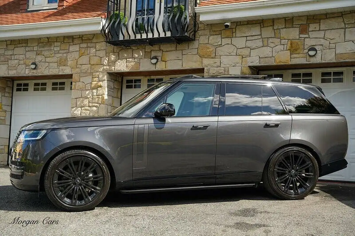 2023-land-rover-range-rover-30-d350-hse-big-28