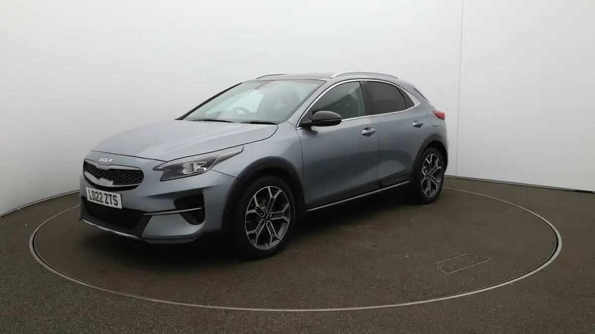 2022-kia-xceed-15-t-gdi-4-big-3