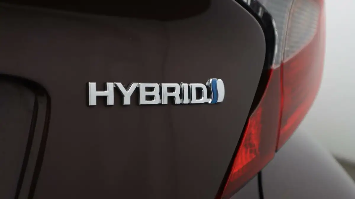 2022-toyota-c-hr-18-vvt-i-icon-big-22