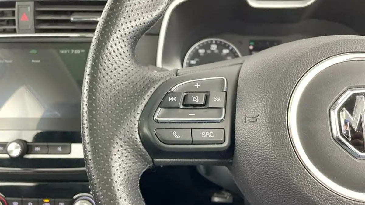 2020-mg-zs-suv-e-exclusive-ev-big-20