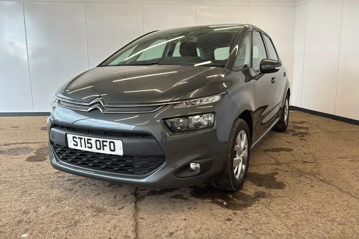 2015-citroen-c4-picasso-16e-hdi-vtr-115ps-ss-etg6-big-1